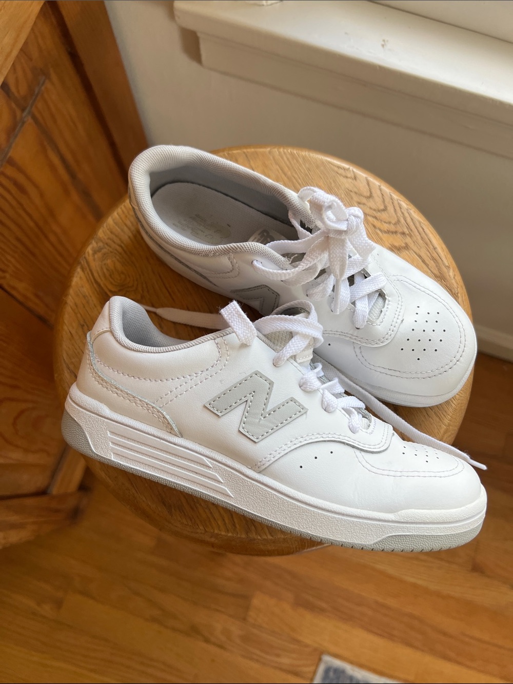 New Balance | Kids White Low-Top Leather Sneakers